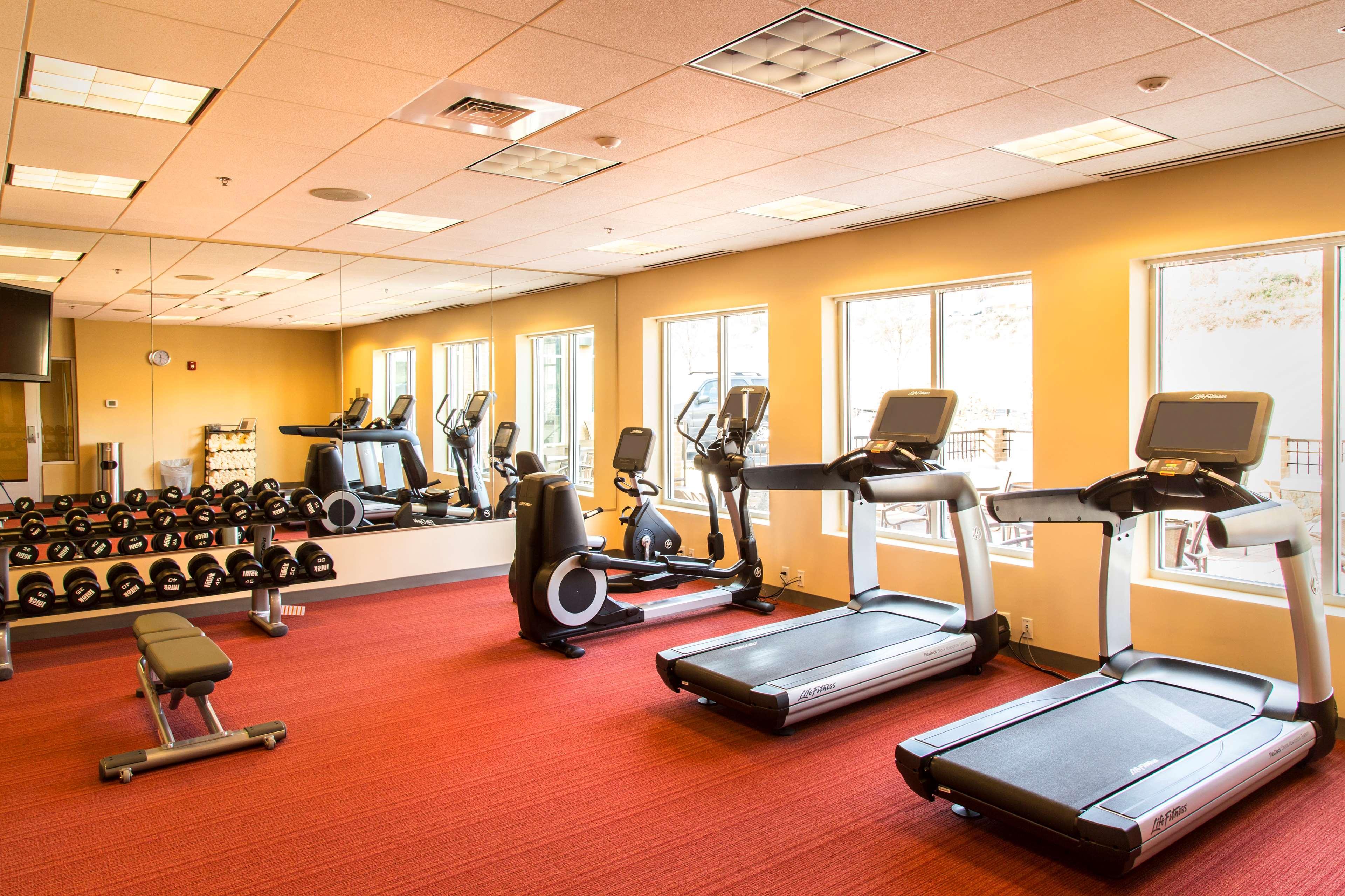 Hyatt Place Charlottesville Bagian luar foto